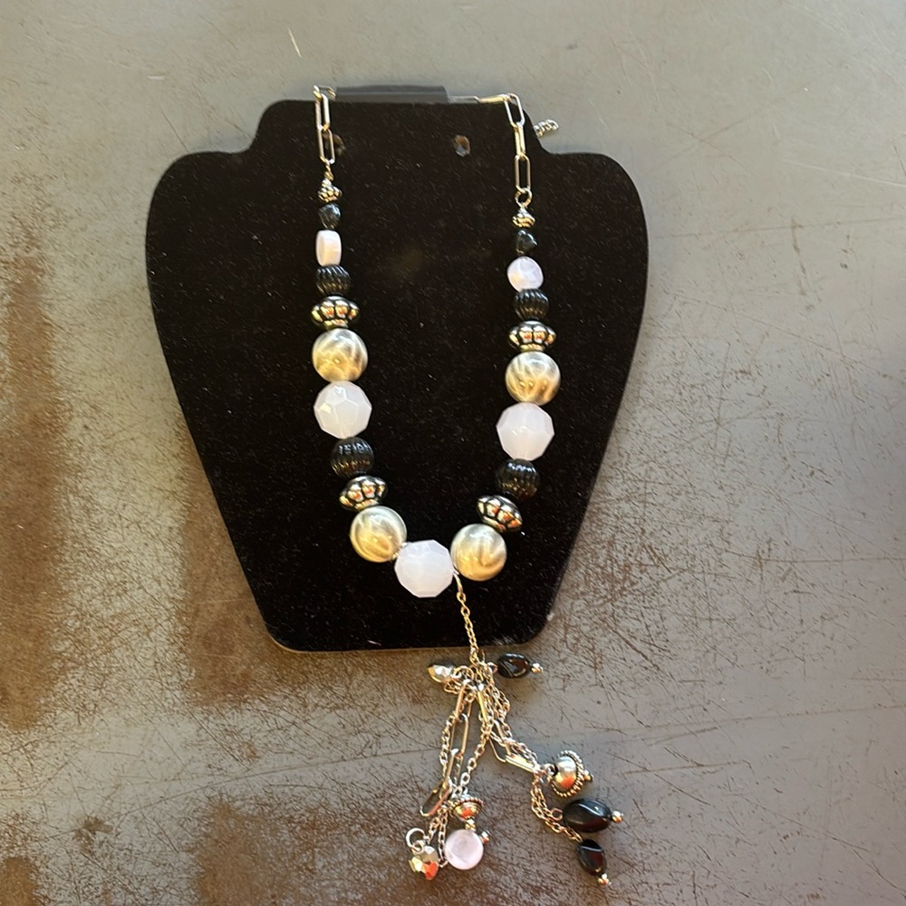 Brand new paparazzi necklace
